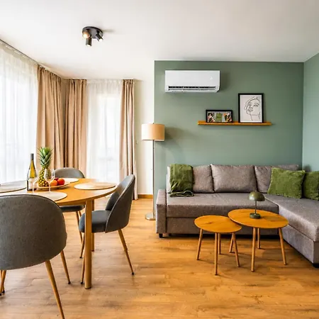 Vesta View- Panoramic With Free Parking In Апартамент Велико Търново