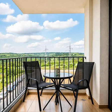 Vesta View- Panoramic With Free Parking In Апартамент